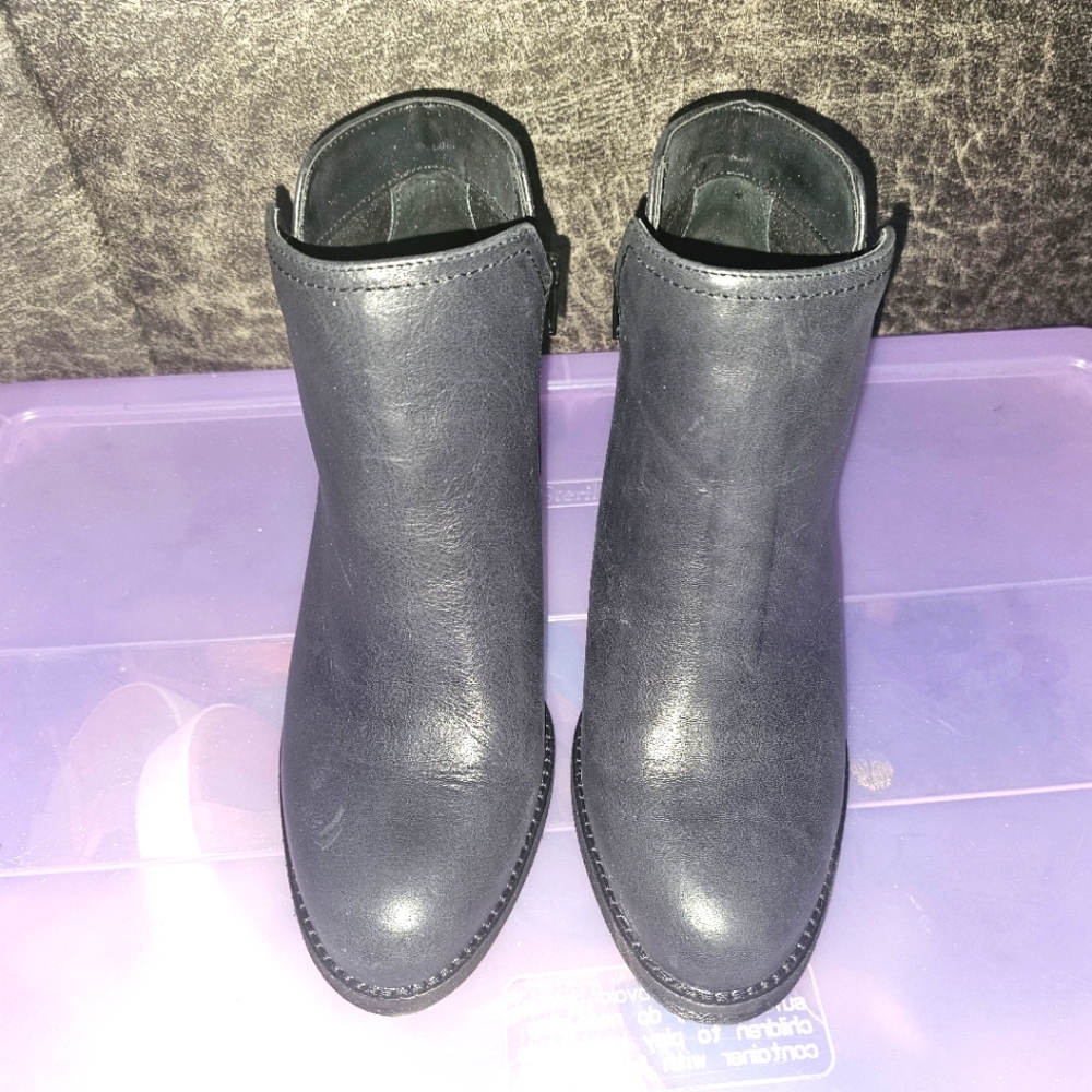 Gianni Bini Black Ankle Boots